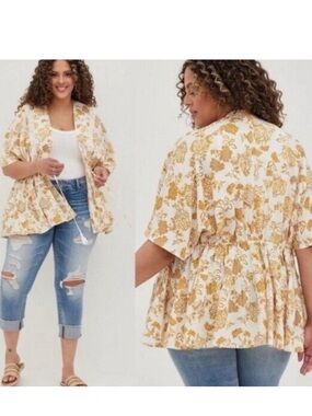 Like New Torrid Cream and Gold Floral Peplum Kimono Top, SIZE 1